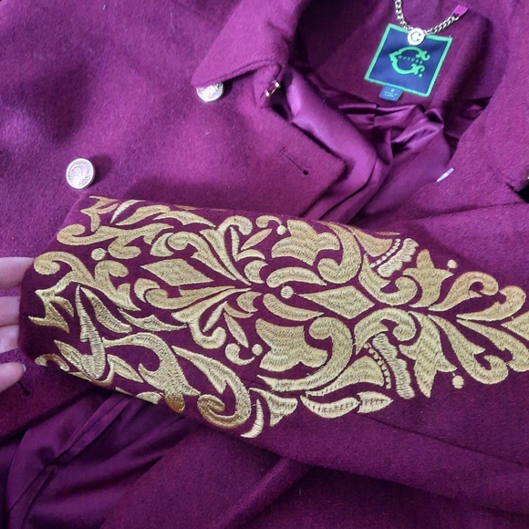 Burgundy embroidered pea coat - Picture 6 of 12